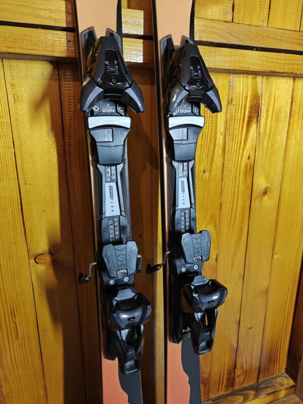 LYŽE STEINBOCK KLOSTERS ORANGE LIMITED EDITION --SWISS MADE-- 170CM 